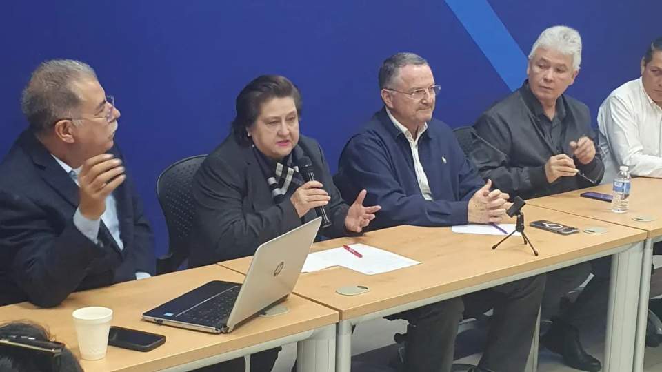 Participa Cecyte Sonora en el curso para empresas y sistemas educativos que impulsa Coparmex Sonora Norte, para promover el programa de Educación Dual. 