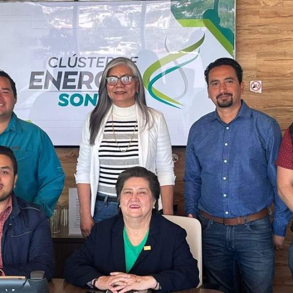 Fructífera reunión con Clúster de Energía Sonora, fortaleciendo vínculos en beneficio de nuestros estudiantes, informó Blanca Aurelia Valenzuela. 
