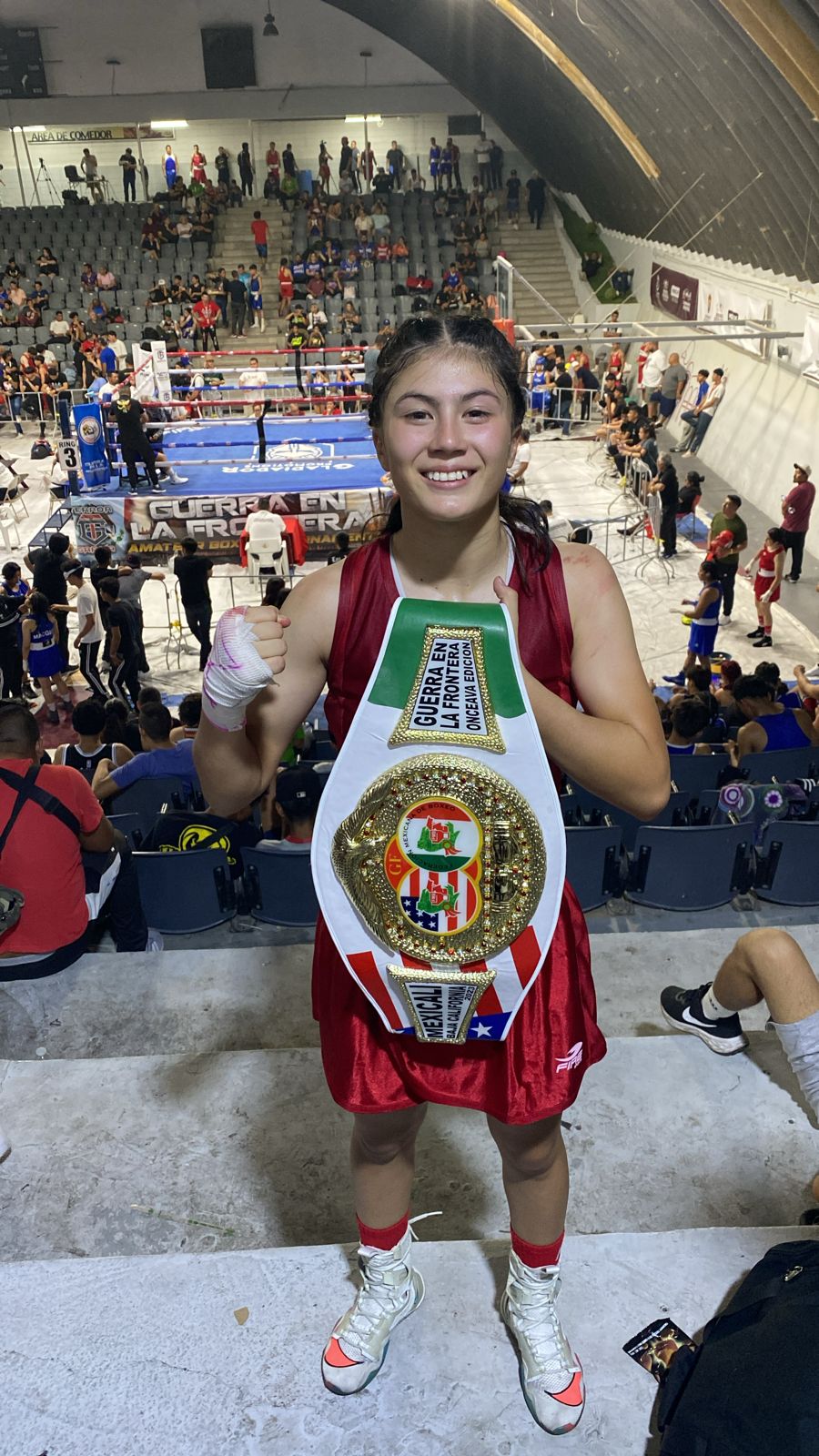 Gana alumna de Cecyte Sonora primer lugar en torneo binacional de box.